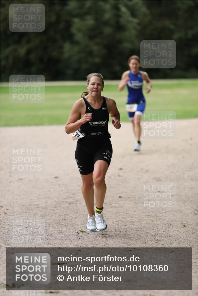 30.08.2026 - Elbe Triathlon Hamburg Antke Förster http://msf.ph/oto/10108360 30.08.2026 14:26:13 Laufen 3, 50, 3, 200 meine-sportfotos.de