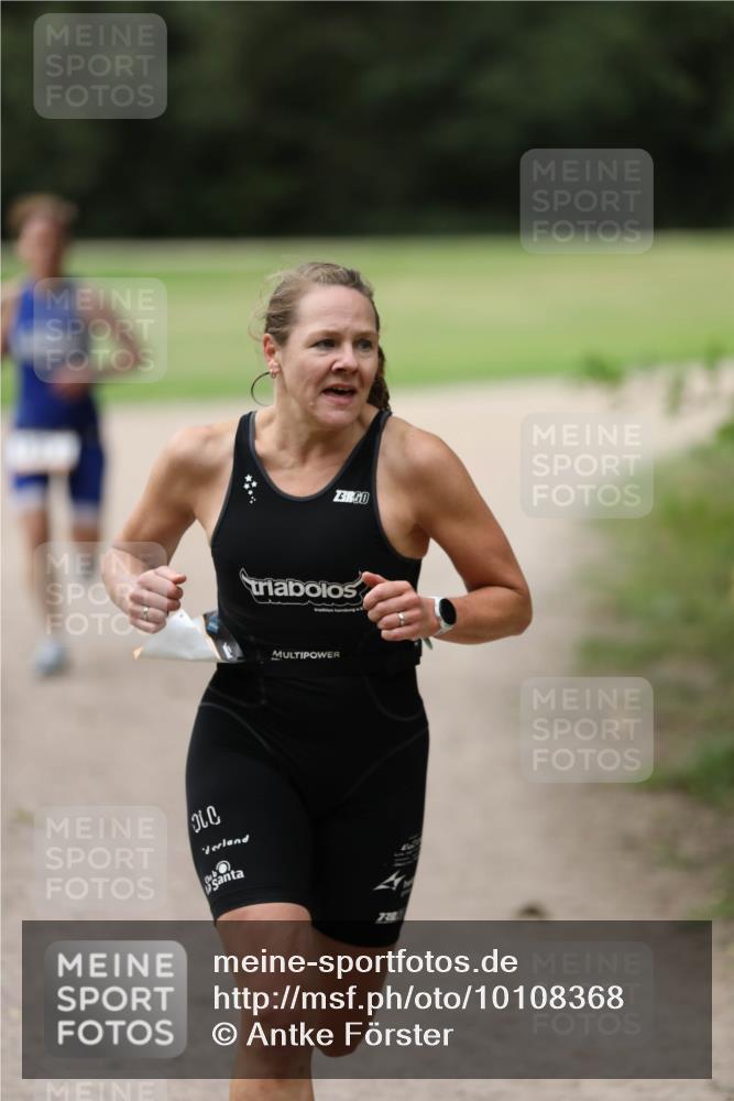 30.08.2026 - Elbe Triathlon Hamburg Antke Förster http://msf.ph/oto/10108368 30.08.2026 14:26:14 Laufen 3, 23 meine-sportfotos.de