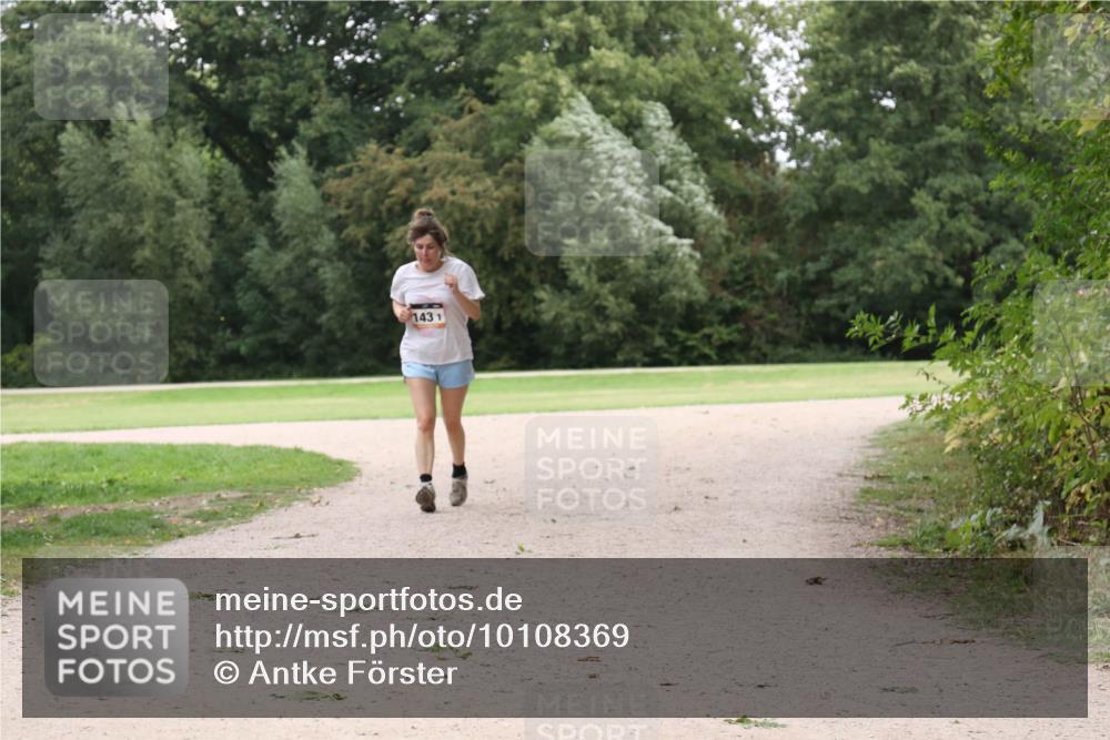 30.08.2026 - Elbe Triathlon Hamburg Antke Förster http://msf.ph/oto/10108369 30.08.2026 14:44:43 Laufen 1431 meine-sportfotos.de