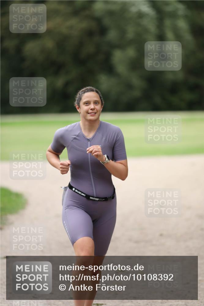 30.08.2026 - Elbe Triathlon Hamburg Antke Förster http://msf.ph/oto/10108392 30.08.2026 14:26:56 Laufen  meine-sportfotos.de