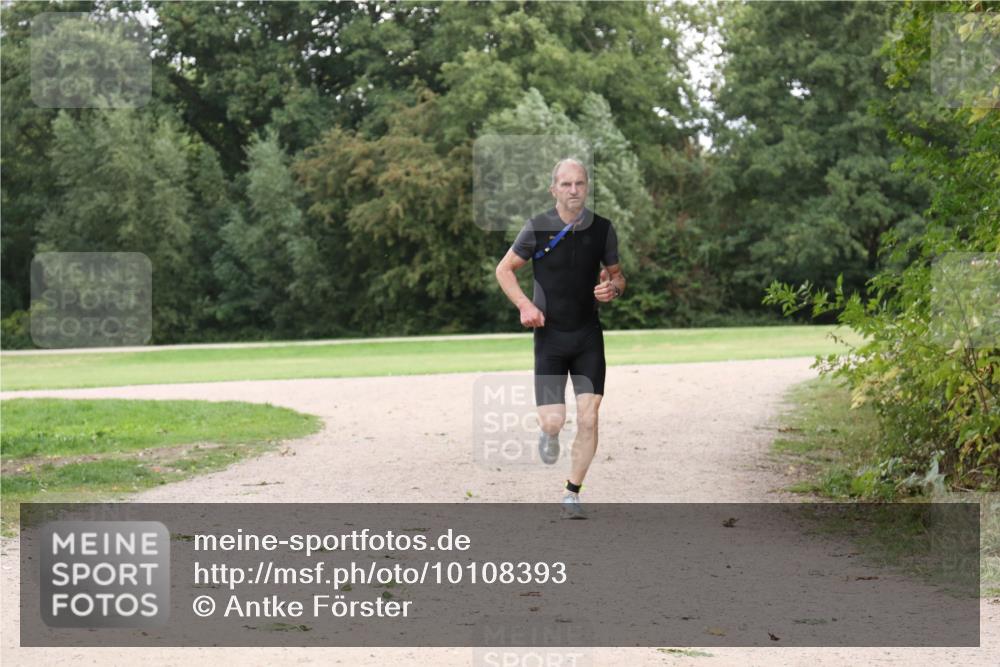 30.08.2026 - Elbe Triathlon Hamburg Antke Förster http://msf.ph/oto/10108393 30.08.2026 14:54:53 Laufen  meine-sportfotos.de
