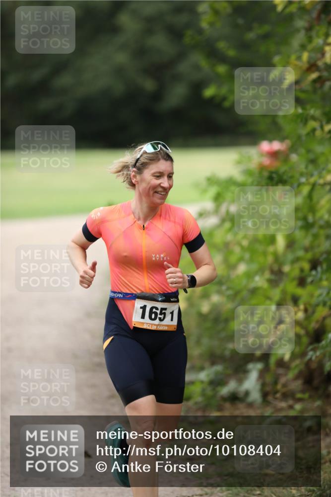 30.08.2026 - Elbe Triathlon Hamburg Antke Förster http://msf.ph/oto/10108404 30.08.2026 14:27:30 Laufen 1651 meine-sportfotos.de