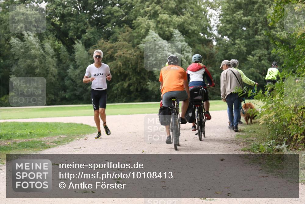 30.08.2026 - Elbe Triathlon Hamburg Antke Förster http://msf.ph/oto/10108413 30.08.2026 14:58:16 Laufen 2 meine-sportfotos.de