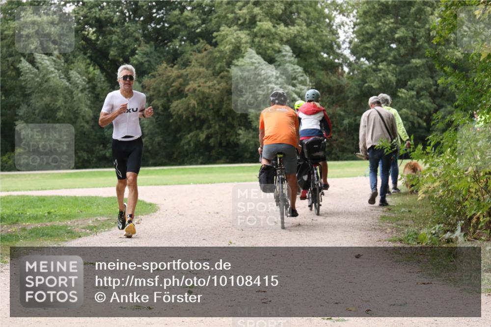 30.08.2026 - Elbe Triathlon Hamburg Antke Förster http://msf.ph/oto/10108415 30.08.2026 14:58:16 Laufen  meine-sportfotos.de