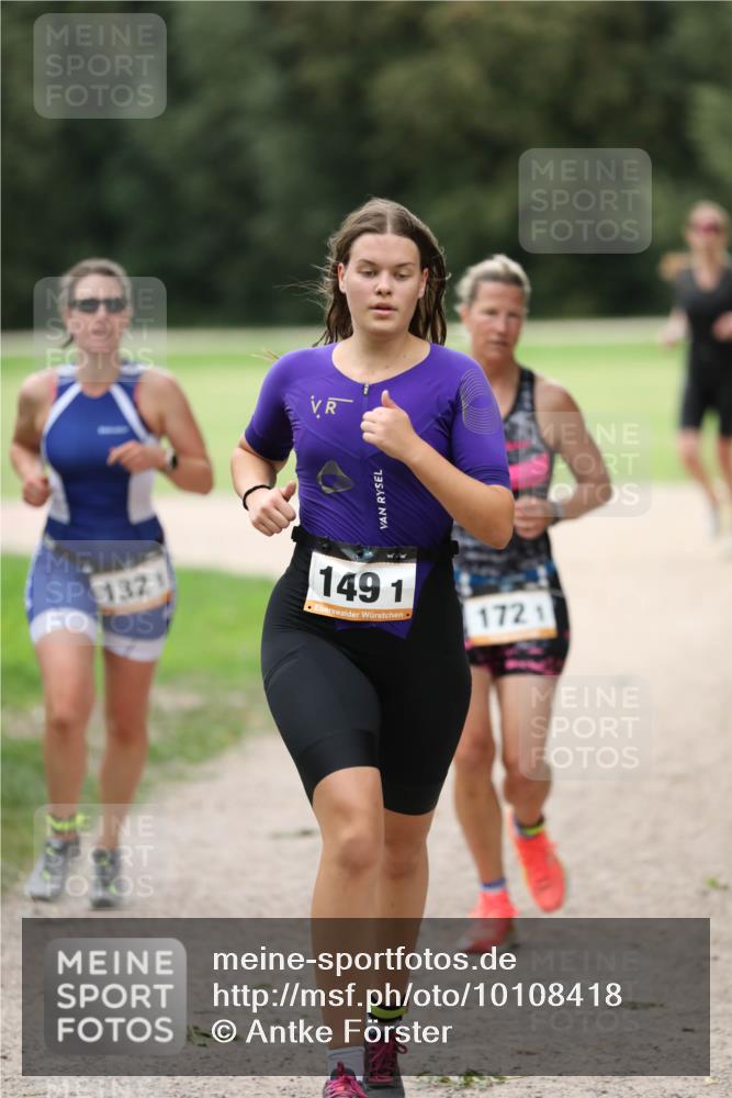 30.08.2026 - Elbe Triathlon Hamburg Antke Förster http://msf.ph/oto/10108418 30.08.2026 14:27:54 Laufen 1321, 1491, 1721 meine-sportfotos.de