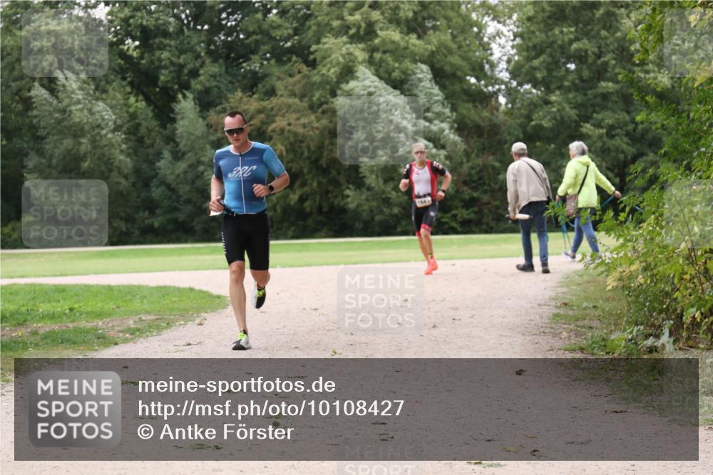 30.08.2026 - Elbe Triathlon Hamburg Antke Förster http://msf.ph/oto/10108427 30.08.2026 14:58:24 Laufen 3 meine-sportfotos.de