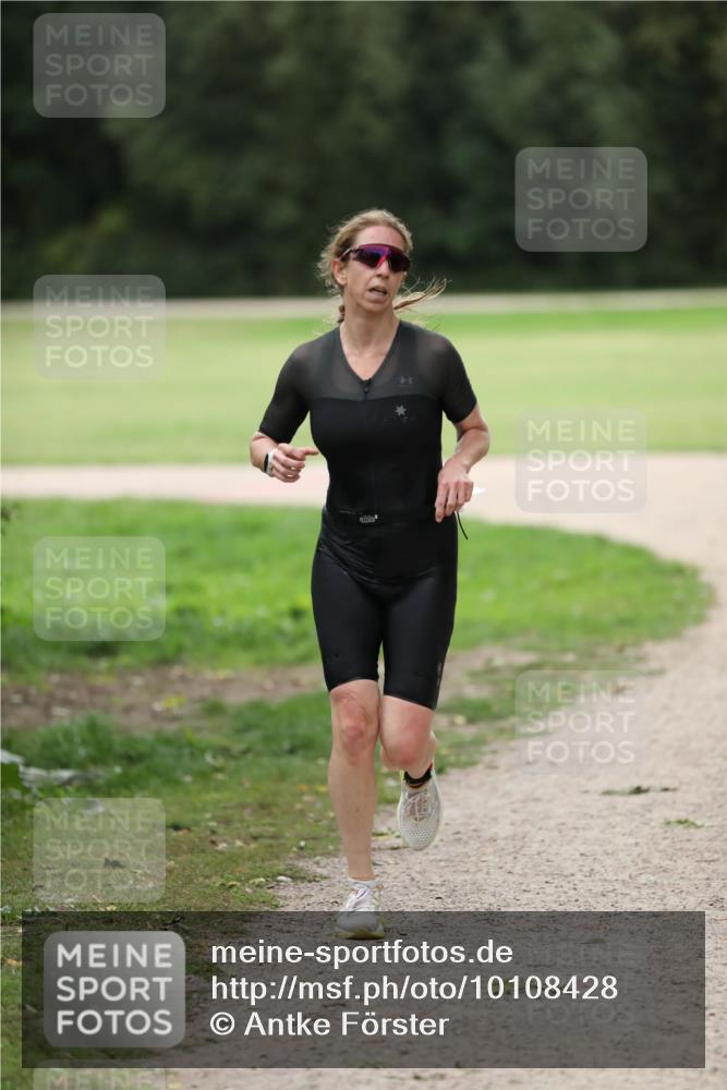 30.08.2026 - Elbe Triathlon Hamburg Antke Förster http://msf.ph/oto/10108428 30.08.2026 14:27:58 Laufen  meine-sportfotos.de