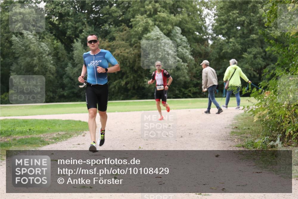 30.08.2026 - Elbe Triathlon Hamburg Antke Förster http://msf.ph/oto/10108429 30.08.2026 14:58:25 Laufen 3, 1641 meine-sportfotos.de