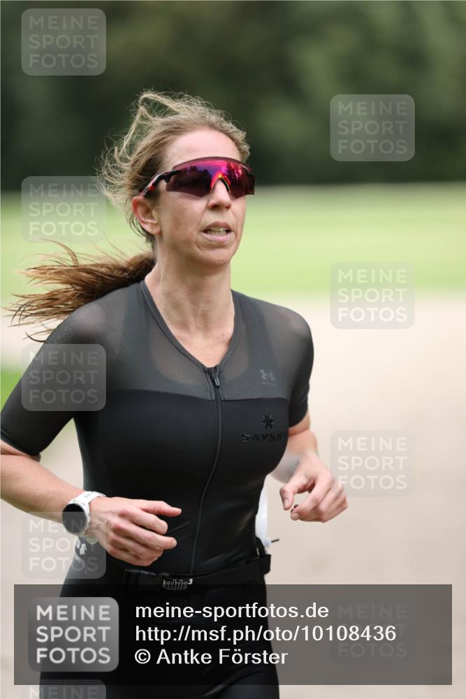 30.08.2026 - Elbe Triathlon Hamburg Antke Förster http://msf.ph/oto/10108436 30.08.2026 14:28:01 Laufen  meine-sportfotos.de