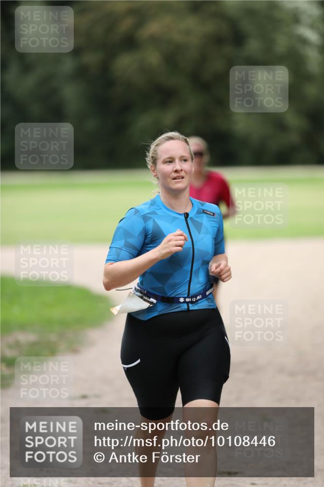 30.08.2026 - Elbe Triathlon Hamburg Antke Förster http://msf.ph/oto/10108446 30.08.2026 14:28:17 Laufen  meine-sportfotos.de