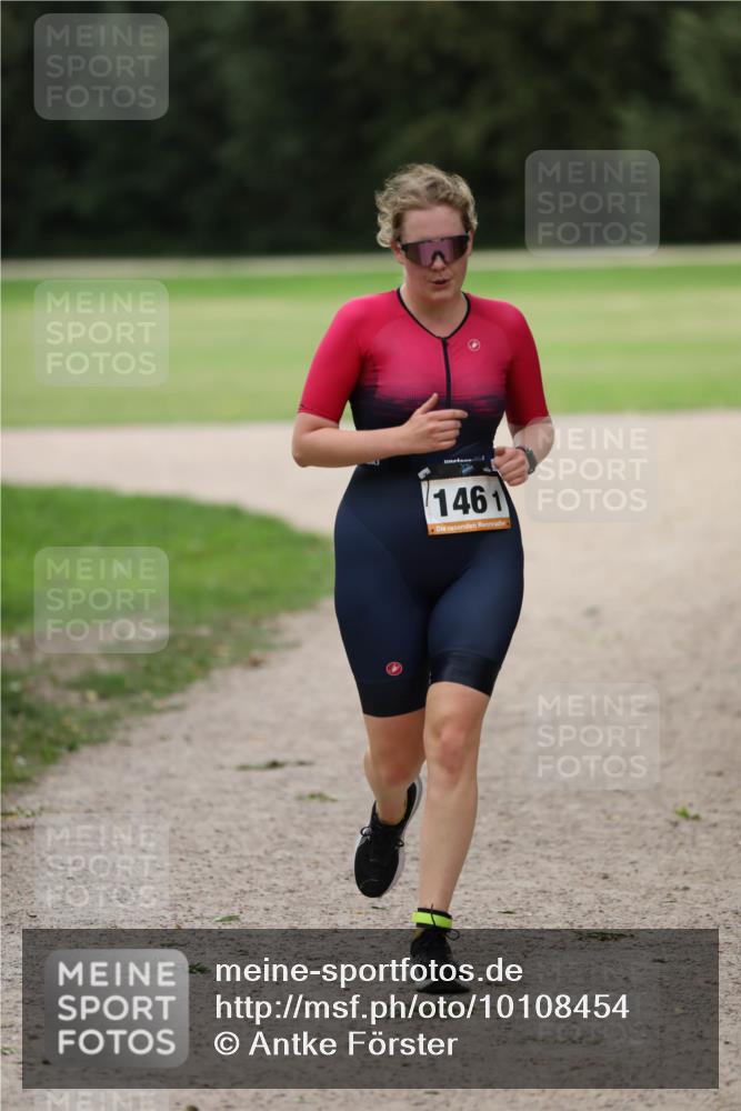 30.08.2026 - Elbe Triathlon Hamburg Antke Förster http://msf.ph/oto/10108454 30.08.2026 14:28:19 Laufen 1461 meine-sportfotos.de