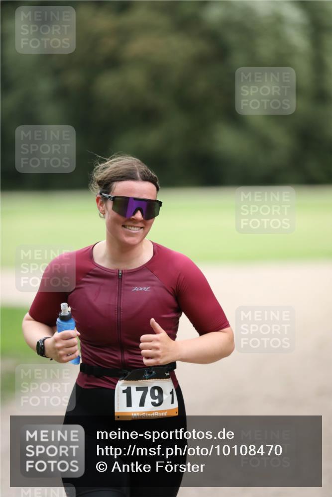 30.08.2026 - Elbe Triathlon Hamburg Antke Förster http://msf.ph/oto/10108470 30.08.2026 14:28:40 Laufen 7001, 1791 meine-sportfotos.de