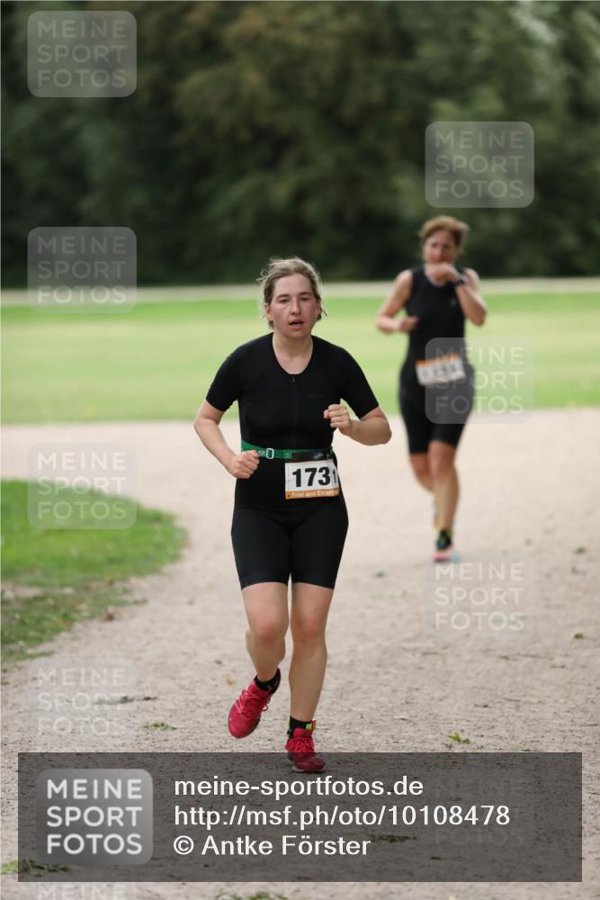 30.08.2026 - Elbe Triathlon Hamburg Antke Förster http://msf.ph/oto/10108478 30.08.2026 14:28:47 Laufen 1731 meine-sportfotos.de