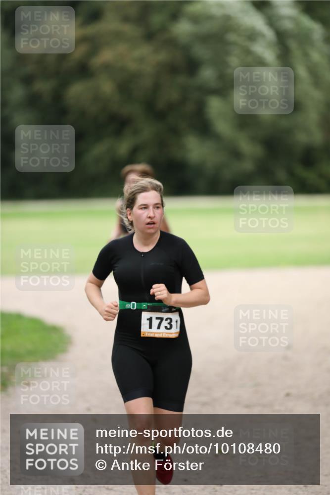 30.08.2026 - Elbe Triathlon Hamburg Antke Förster http://msf.ph/oto/10108480 30.08.2026 14:28:48 Laufen 1731 meine-sportfotos.de