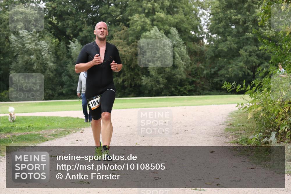 30.08.2026 - Elbe Triathlon Hamburg Antke Förster http://msf.ph/oto/10108505 30.08.2026 15:02:00 Laufen 151 meine-sportfotos.de