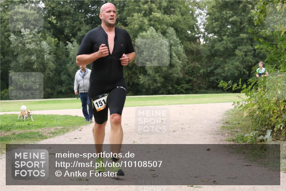 30.08.2026 - Elbe Triathlon Hamburg Antke Förster http://msf.ph/oto/10108507 30.08.2026 15:02:01 Laufen 151 meine-sportfotos.de