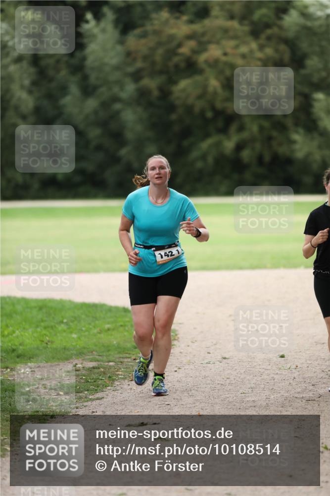 30.08.2026 - Elbe Triathlon Hamburg Antke Förster http://msf.ph/oto/10108514 30.08.2026 14:29:44 Laufen 1421 meine-sportfotos.de