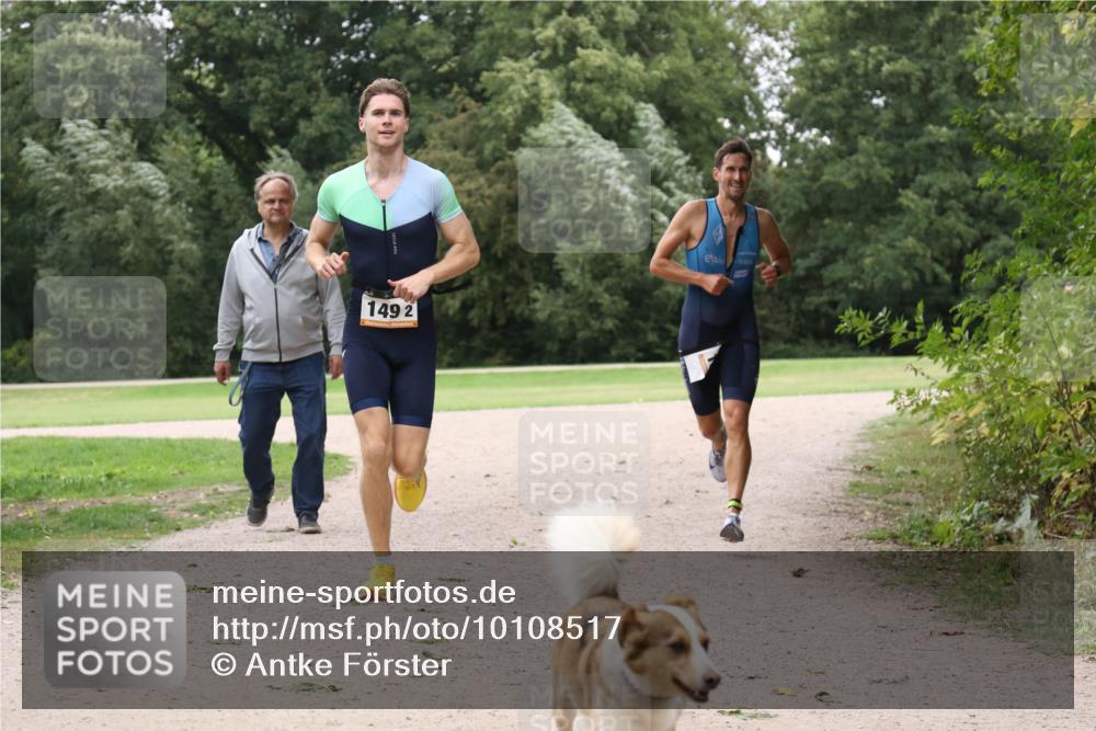 30.08.2026 - Elbe Triathlon Hamburg Antke Förster http://msf.ph/oto/10108517 30.08.2026 15:02:09 Laufen 1492 meine-sportfotos.de