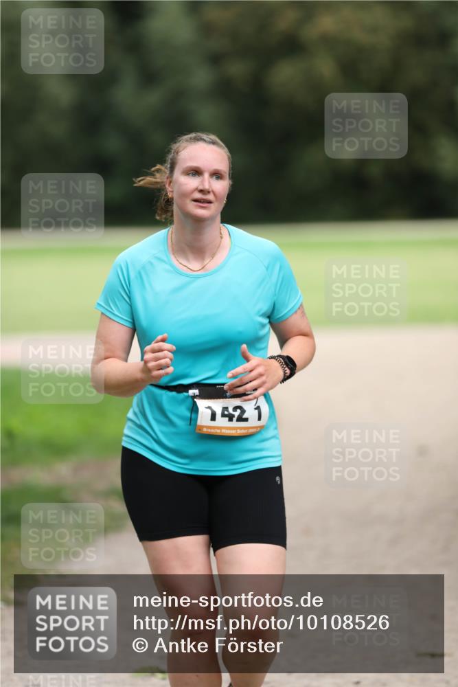 30.08.2026 - Elbe Triathlon Hamburg Antke Förster http://msf.ph/oto/10108526 30.08.2026 14:29:48 Laufen 1421 meine-sportfotos.de