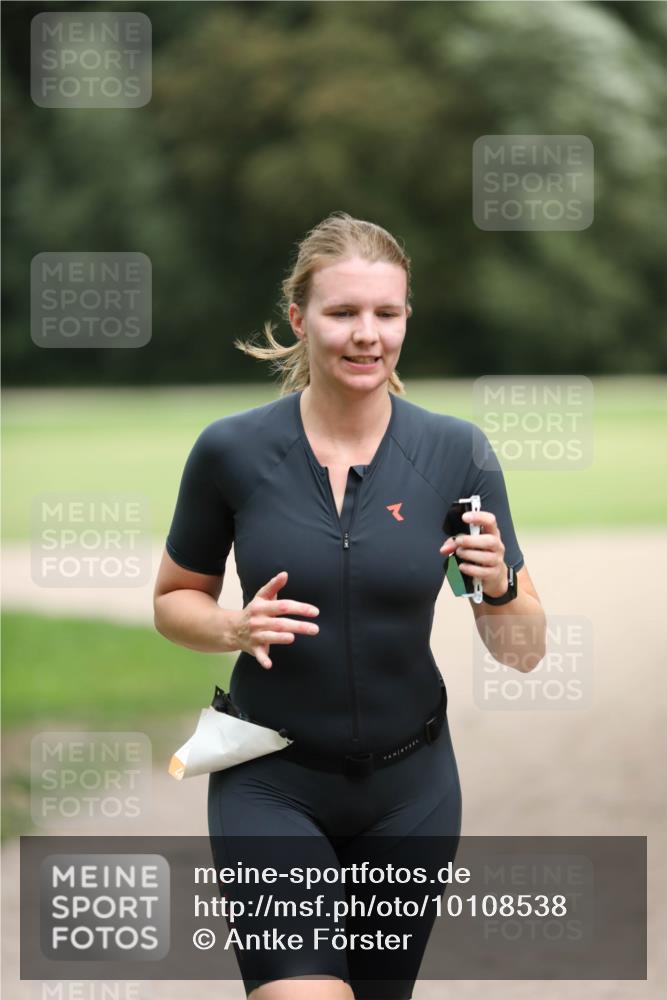 30.08.2026 - Elbe Triathlon Hamburg Antke Förster http://msf.ph/oto/10108538 30.08.2026 14:30:02 Laufen 4 meine-sportfotos.de