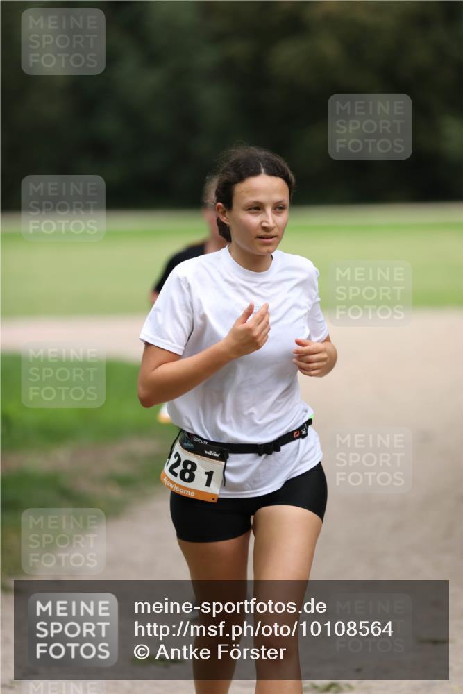 30.08.2026 - Elbe Triathlon Hamburg Antke Förster http://msf.ph/oto/10108564 30.08.2026 14:30:21 Laufen 28, 1, 4 meine-sportfotos.de