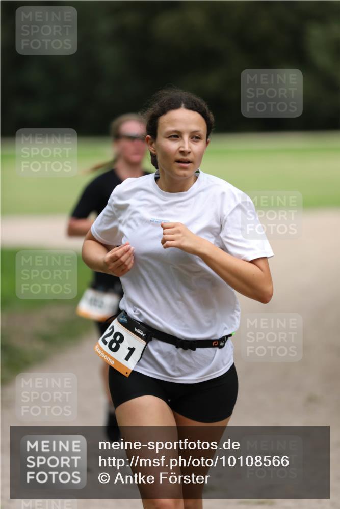 30.08.2026 - Elbe Triathlon Hamburg Antke Förster http://msf.ph/oto/10108566 30.08.2026 14:30:22 Laufen 28, 1 meine-sportfotos.de