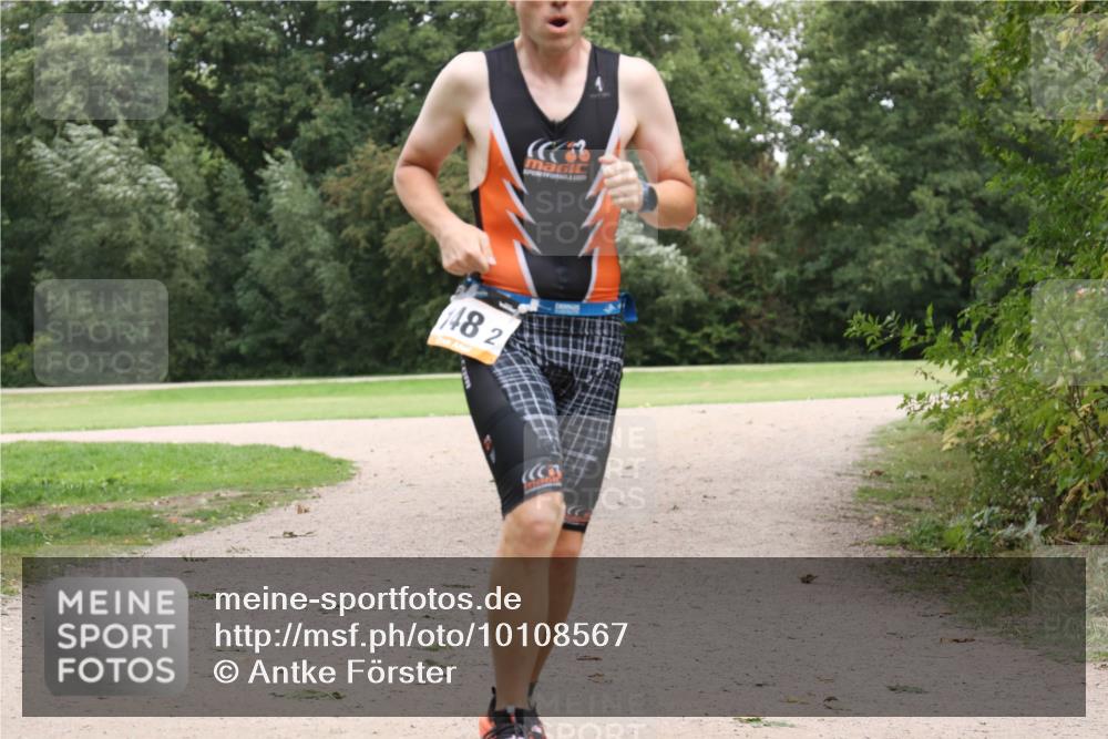 30.08.2026 - Elbe Triathlon Hamburg Antke Förster http://msf.ph/oto/10108567 30.08.2026 15:03:43 Laufen 48, 2 meine-sportfotos.de
