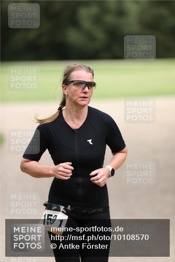 30.08.2026 - Elbe Triathlon Hamburg Antke Förster http://msf.ph/oto/10108570 30.08.2026 14:30:23 Laufen 1591 meine-sportfotos.de