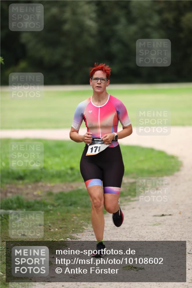 30.08.2026 - Elbe Triathlon Hamburg Antke Förster http://msf.ph/oto/10108602 30.08.2026 14:30:57 Laufen 171 meine-sportfotos.de