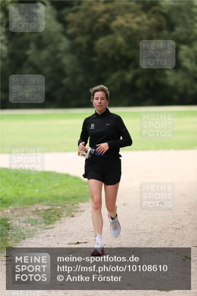 30.08.2026 - Elbe Triathlon Hamburg Antke Förster http://msf.ph/oto/10108610 30.08.2026 14:31:01 Laufen  meine-sportfotos.de