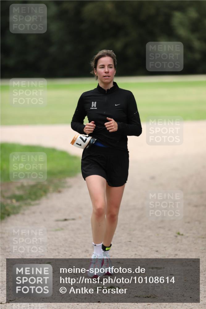 30.08.2026 - Elbe Triathlon Hamburg Antke Förster http://msf.ph/oto/10108614 30.08.2026 14:31:02 Laufen 171, 6 meine-sportfotos.de
