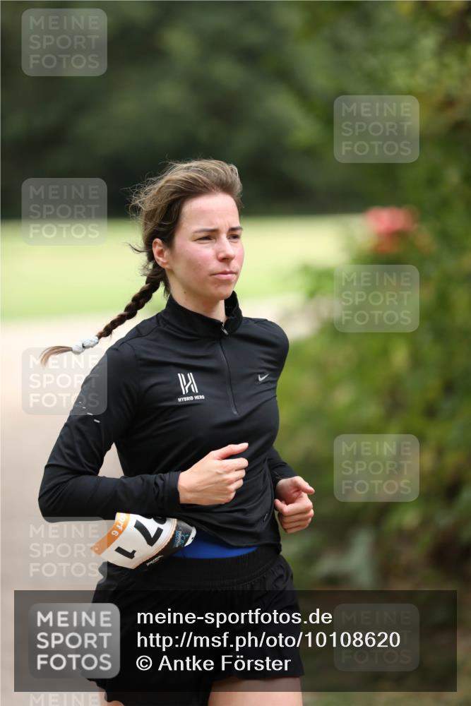 30.08.2026 - Elbe Triathlon Hamburg Antke Förster http://msf.ph/oto/10108620 30.08.2026 14:31:04 Laufen 71, 6 meine-sportfotos.de