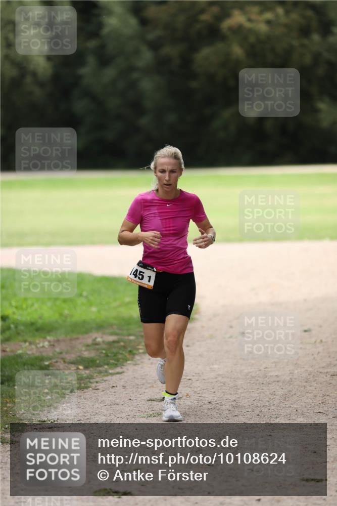 30.08.2026 - Elbe Triathlon Hamburg Antke Förster http://msf.ph/oto/10108624 30.08.2026 14:31:08 Laufen 45, 1 meine-sportfotos.de