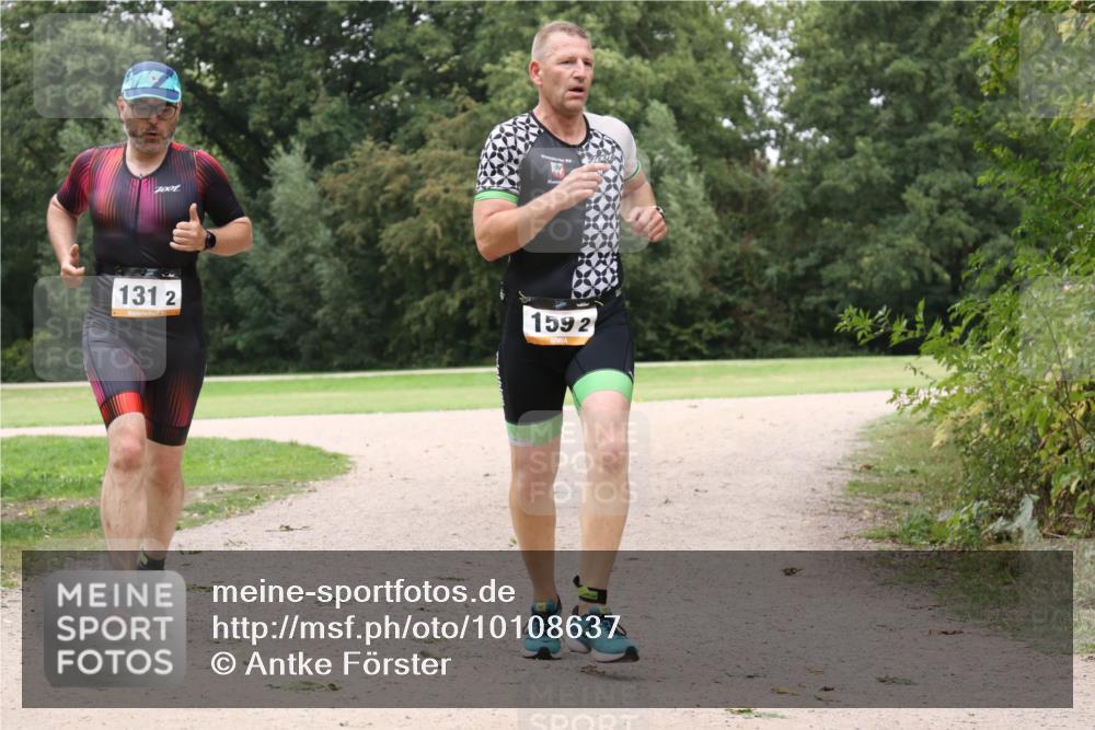 30.08.2026 - Elbe Triathlon Hamburg Antke Förster http://msf.ph/oto/10108637 30.08.2026 15:05:28 Laufen 131, 2, 1592 meine-sportfotos.de