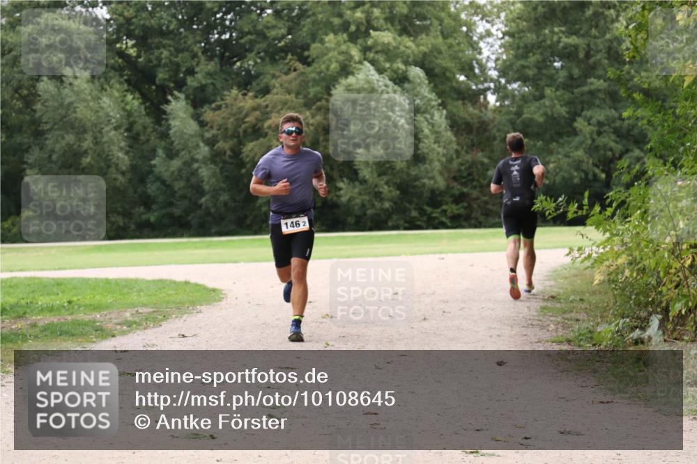 30.08.2026 - Elbe Triathlon Hamburg Antke Förster http://msf.ph/oto/10108645 30.08.2026 15:06:07 Laufen 146, 2 meine-sportfotos.de