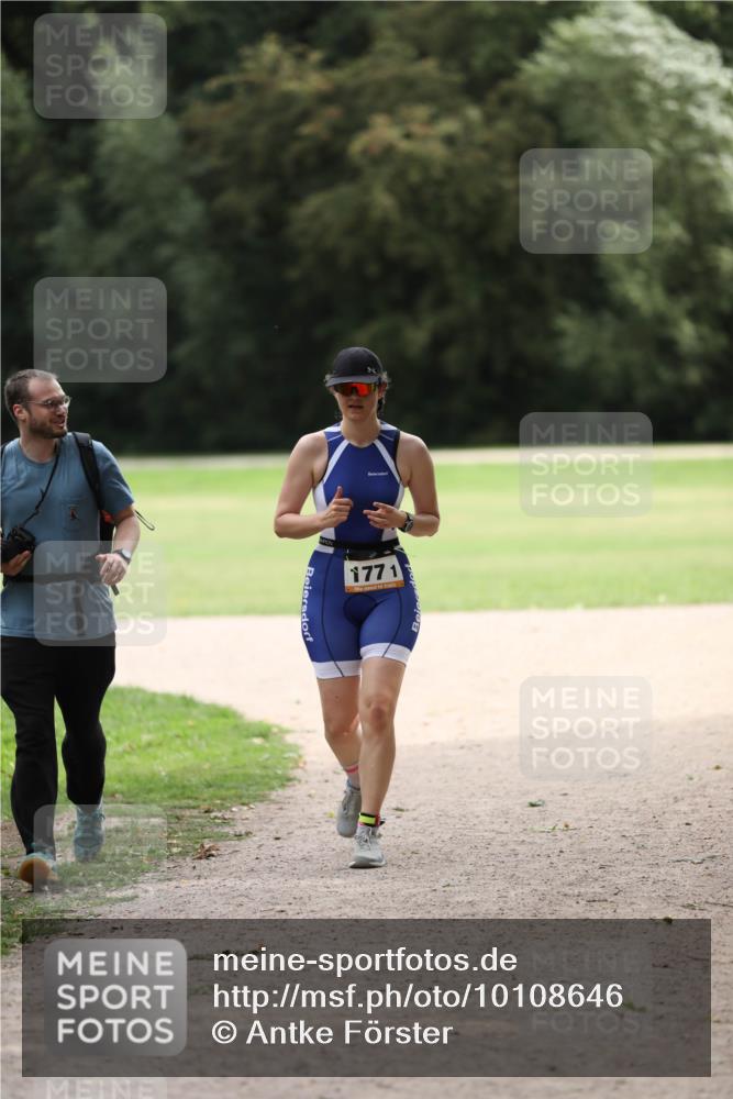 30.08.2026 - Elbe Triathlon Hamburg Antke Förster http://msf.ph/oto/10108646 30.08.2026 14:31:44 Laufen 1771 meine-sportfotos.de