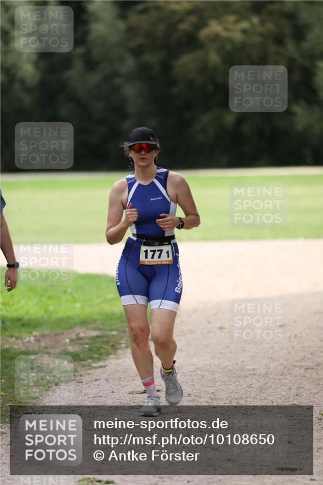 30.08.2026 - Elbe Triathlon Hamburg Antke Förster http://msf.ph/oto/10108650 30.08.2026 14:31:45 Laufen 1771 meine-sportfotos.de