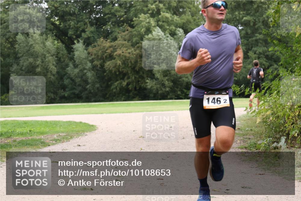 30.08.2026 - Elbe Triathlon Hamburg Antke Förster http://msf.ph/oto/10108653 30.08.2026 15:06:10 Laufen 146, 2 meine-sportfotos.de