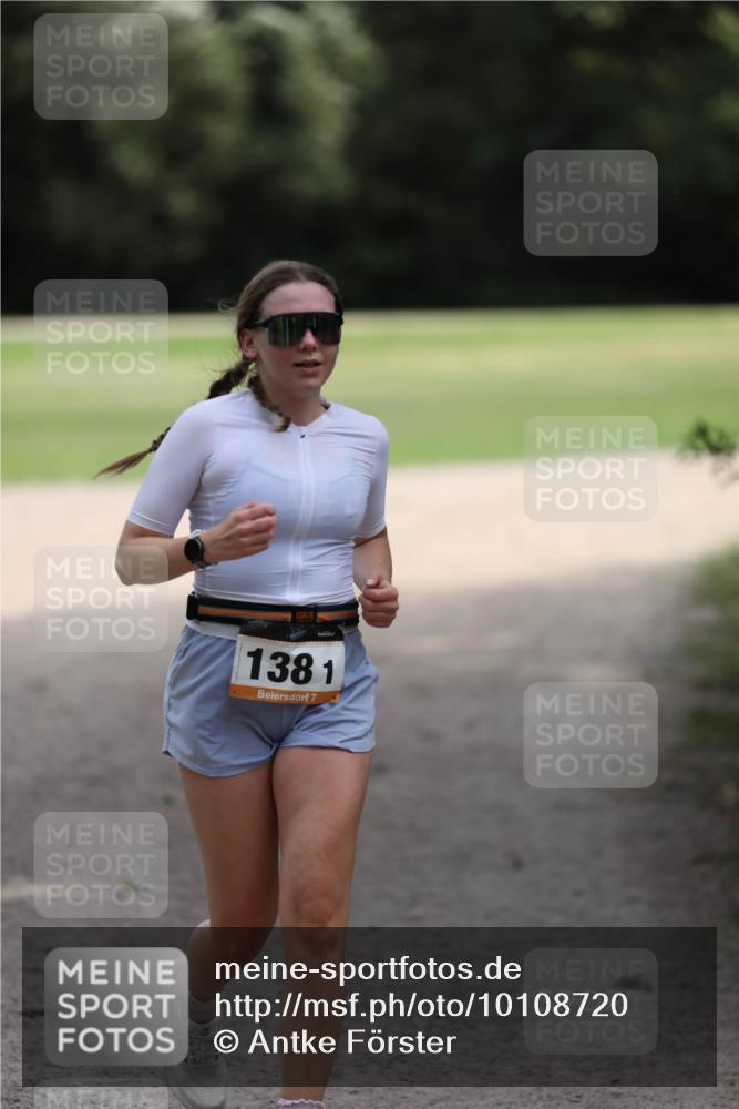 30.08.2026 - Elbe Triathlon Hamburg Antke Förster http://msf.ph/oto/10108720 30.08.2026 14:34:07 Laufen 1381, 7 meine-sportfotos.de