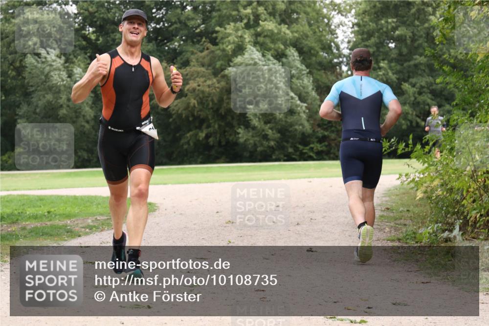30.08.2026 - Elbe Triathlon Hamburg Antke Förster http://msf.ph/oto/10108735 30.08.2026 15:09:26 Laufen  meine-sportfotos.de
