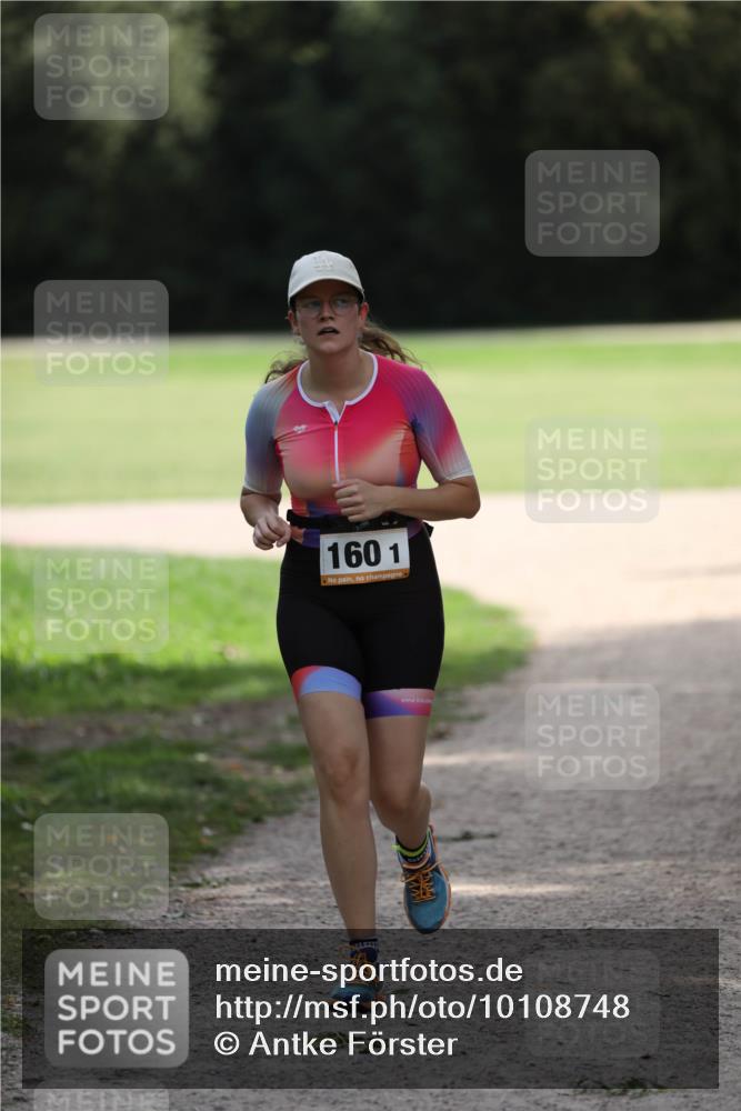 30.08.2026 - Elbe Triathlon Hamburg Antke Förster http://msf.ph/oto/10108748 30.08.2026 14:36:59 Laufen 1601 meine-sportfotos.de