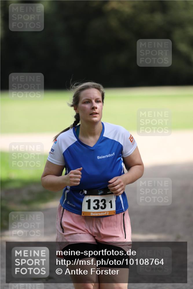 30.08.2026 - Elbe Triathlon Hamburg Antke Förster http://msf.ph/oto/10108764 30.08.2026 14:37:07 Laufen 1331, 2 meine-sportfotos.de