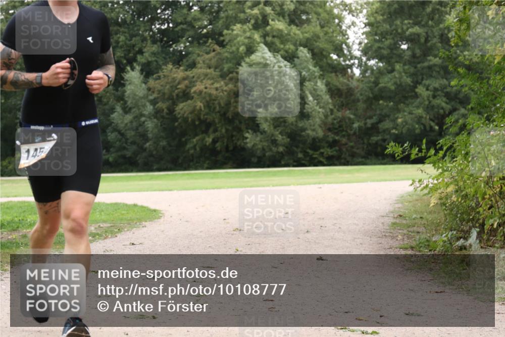 30.08.2026 - Elbe Triathlon Hamburg Antke Förster http://msf.ph/oto/10108777 30.08.2026 15:10:53 Laufen 145 meine-sportfotos.de