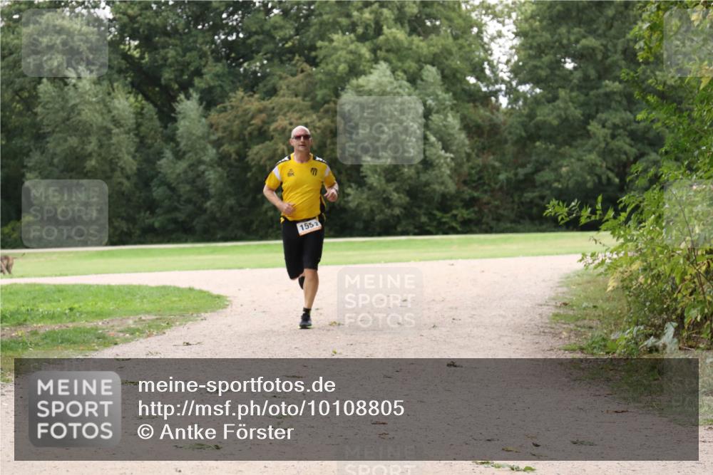 30.08.2026 - Elbe Triathlon Hamburg Antke Förster http://msf.ph/oto/10108805 30.08.2026 15:11:43 Laufen 1552 meine-sportfotos.de