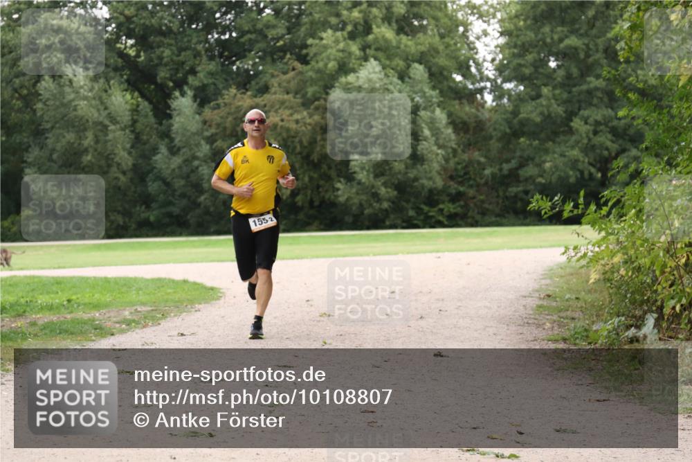 30.08.2026 - Elbe Triathlon Hamburg Antke Förster http://msf.ph/oto/10108807 30.08.2026 15:11:43 Laufen 1552 meine-sportfotos.de