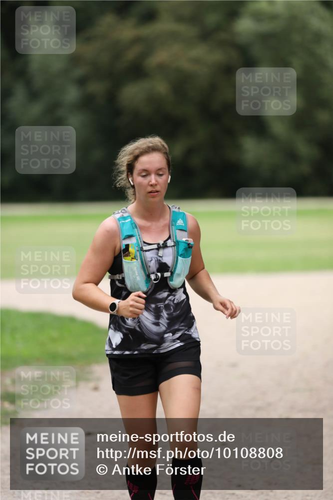 30.08.2026 - Elbe Triathlon Hamburg Antke Förster http://msf.ph/oto/10108808 30.08.2026 14:57:42 Laufen  meine-sportfotos.de