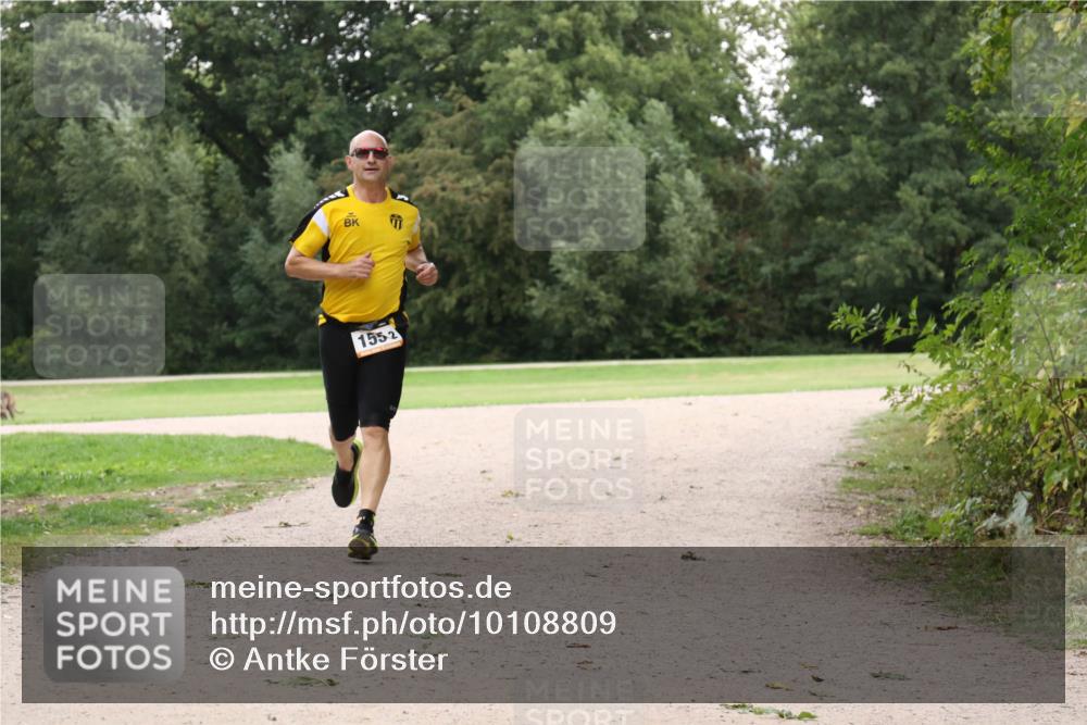 30.08.2026 - Elbe Triathlon Hamburg Antke Förster http://msf.ph/oto/10108809 30.08.2026 15:11:44 Laufen 1, 1552 meine-sportfotos.de