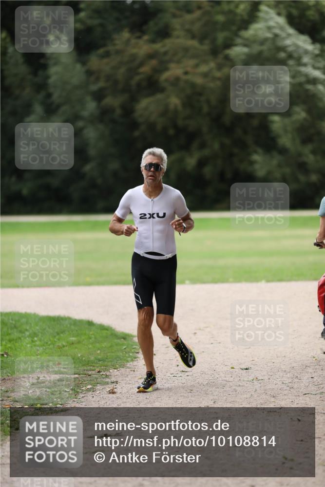 30.08.2026 - Elbe Triathlon Hamburg Antke Förster http://msf.ph/oto/10108814 30.08.2026 14:58:16 Laufen 2 meine-sportfotos.de