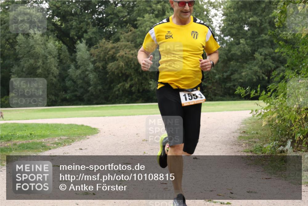 30.08.2026 - Elbe Triathlon Hamburg Antke Förster http://msf.ph/oto/10108815 30.08.2026 15:11:46 Laufen 1552 meine-sportfotos.de