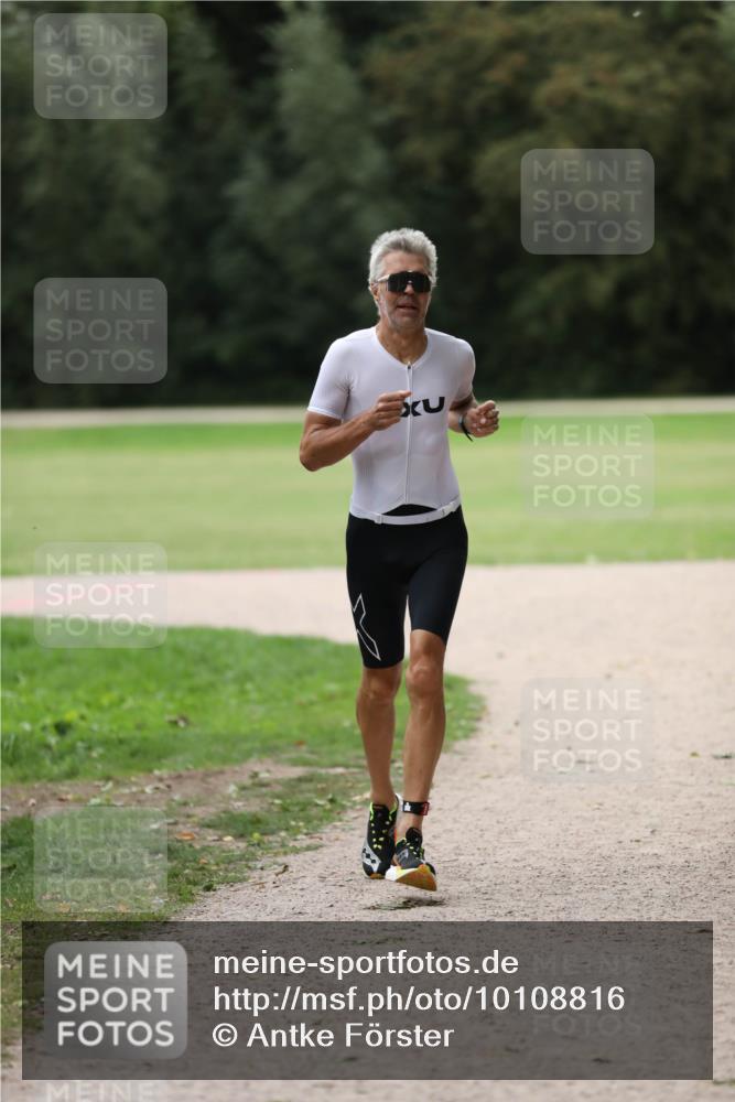 30.08.2026 - Elbe Triathlon Hamburg Antke Förster http://msf.ph/oto/10108816 30.08.2026 14:58:16 Laufen  meine-sportfotos.de